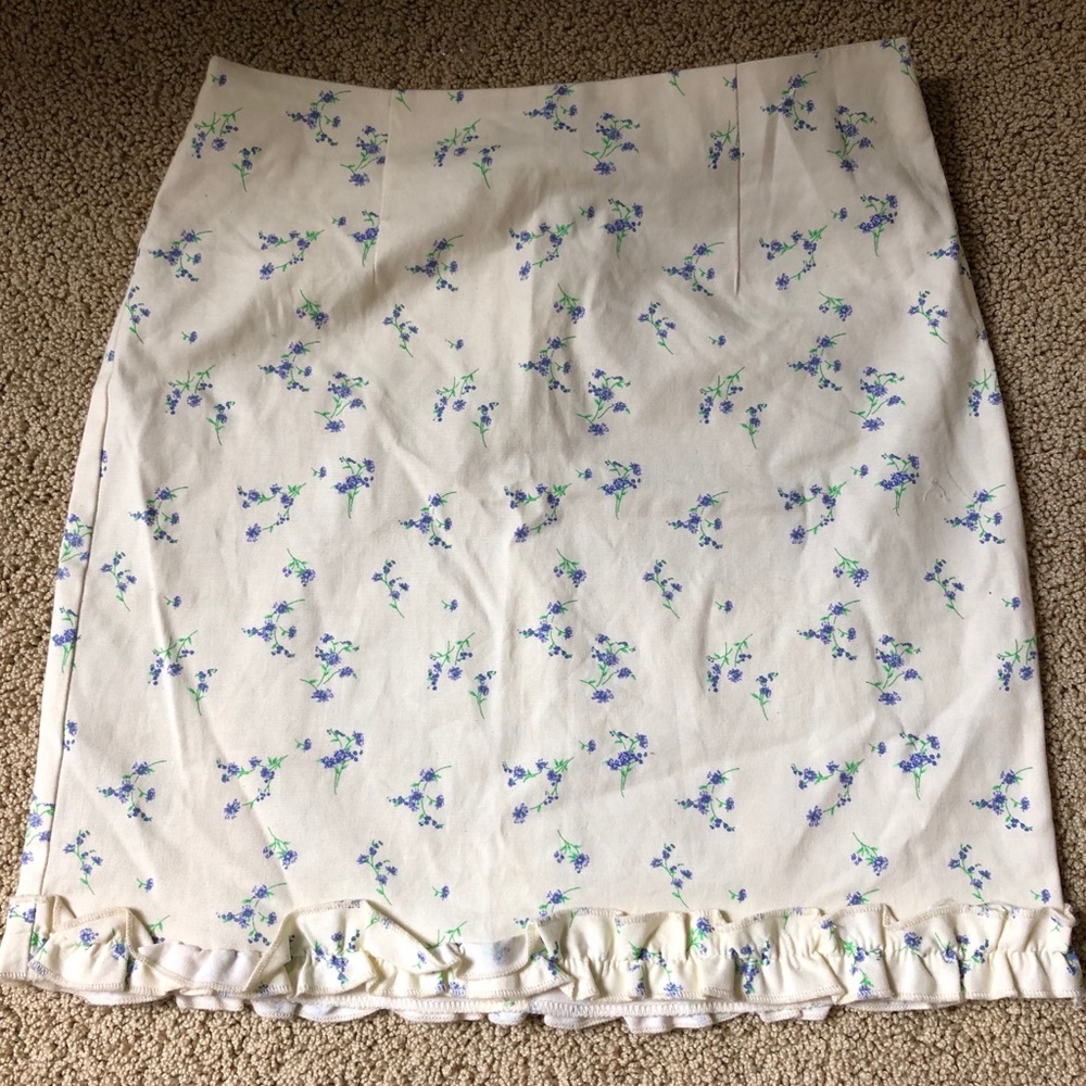 Urban Outfitters Flower Skirt SZ: XS